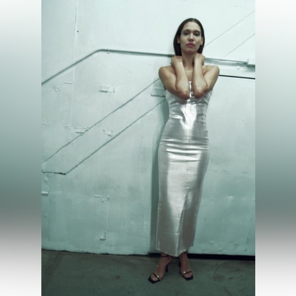 Zara Dresses & Skirts - Zara ZW FITTED METALLIC DRESS. Silver. Size XS. New with Tags.